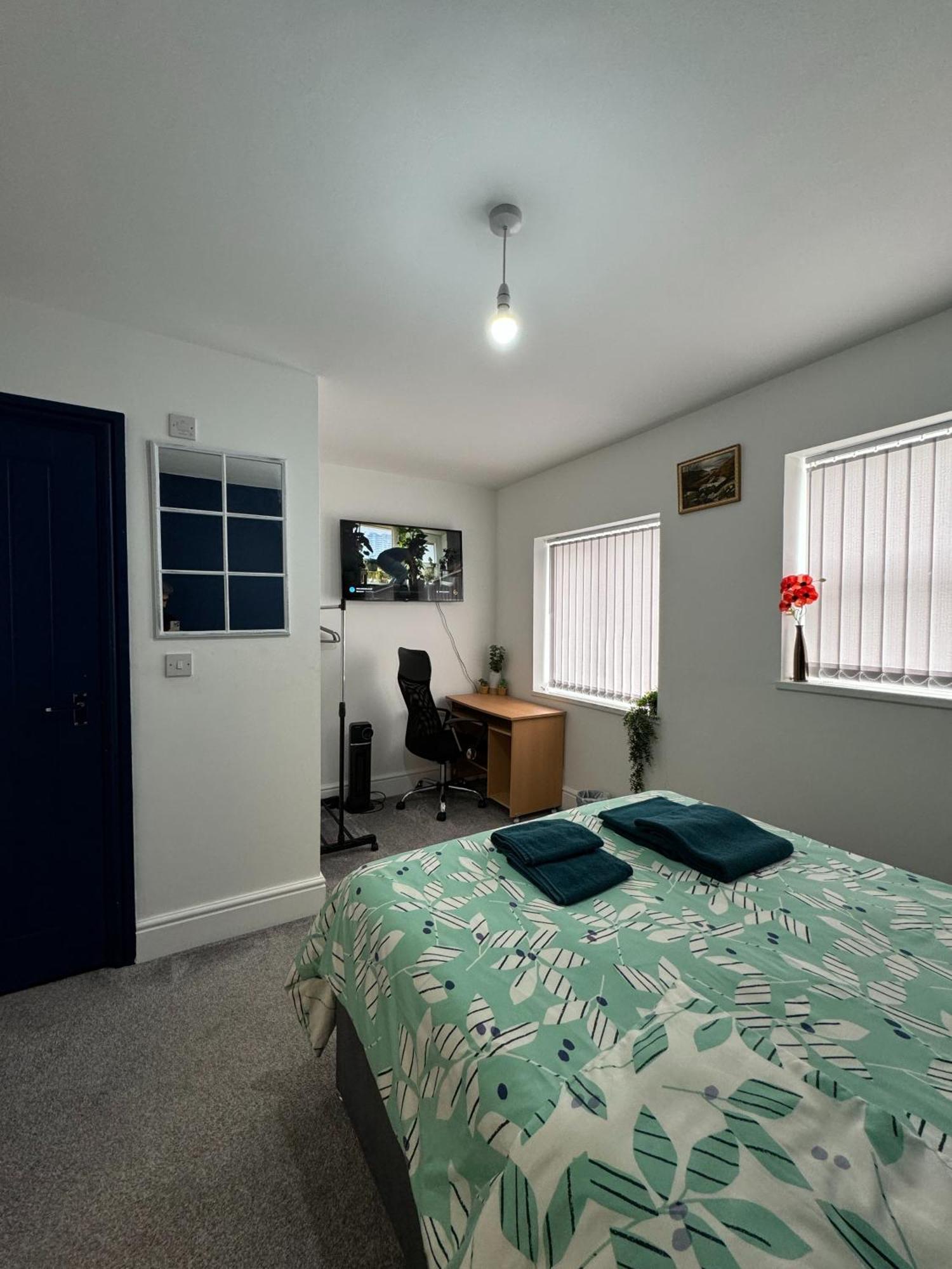 Ur Place Failsworth ภายนอก รูปภาพ